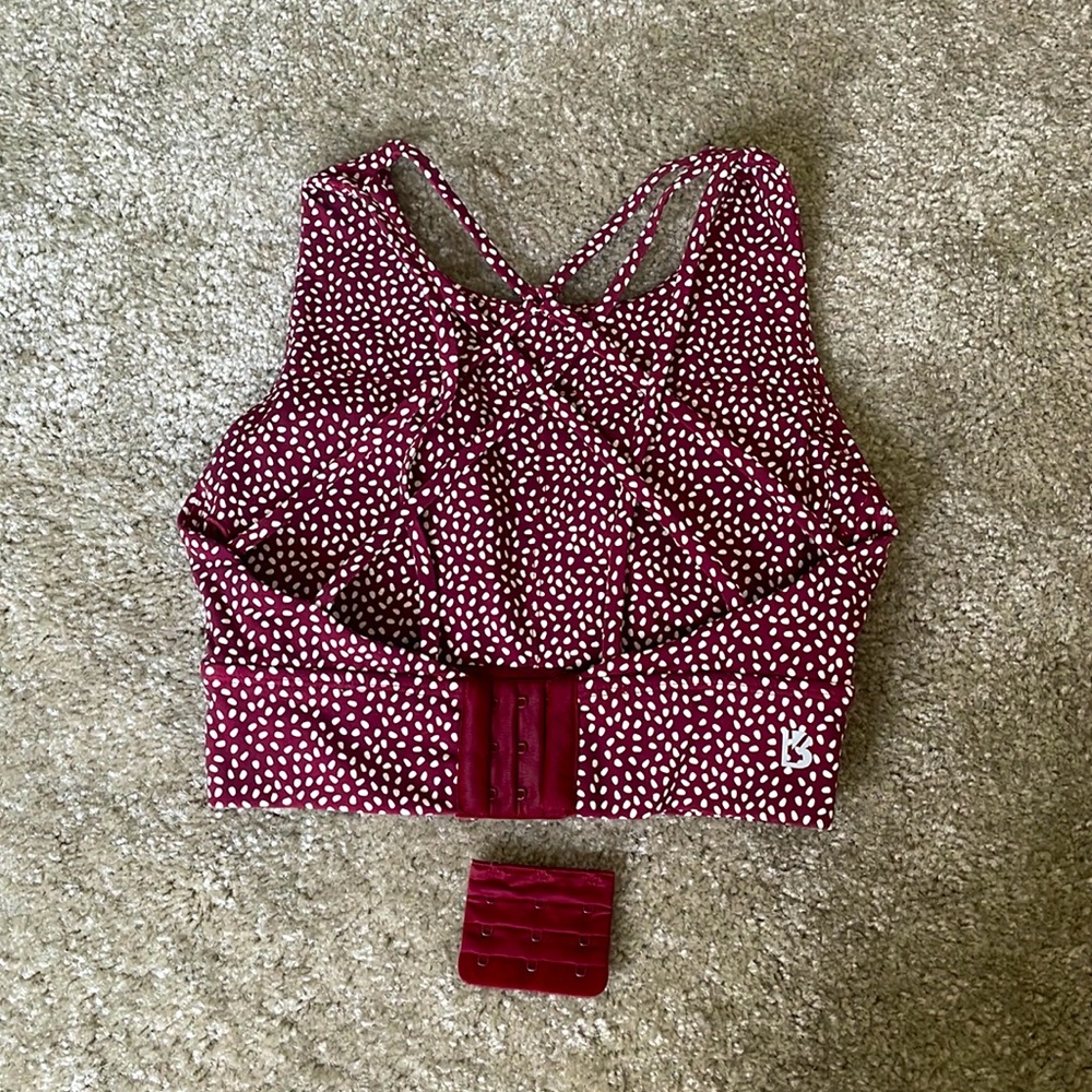 NWOT Buffbunny Geo Sports Bra
